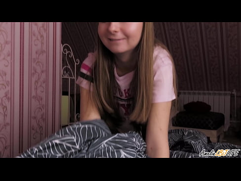 ❤️ Blondie imeb oma BFF-i sügavalt ja saab sperma suhu ❌ Kaunis porno at us ❌